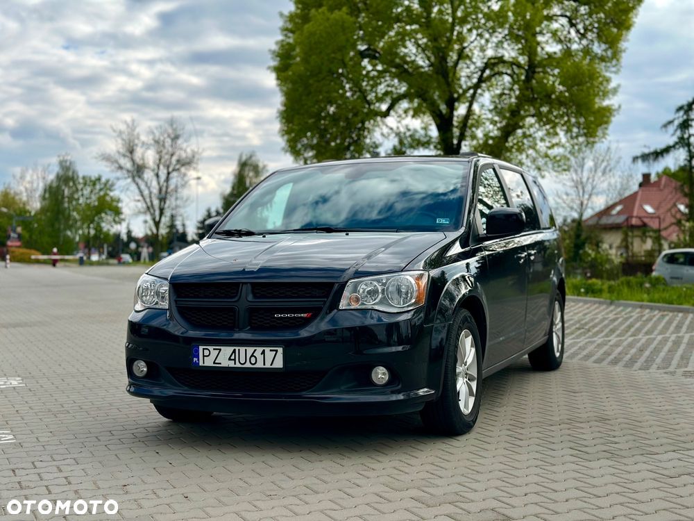Dodge Grand Caravan - 3