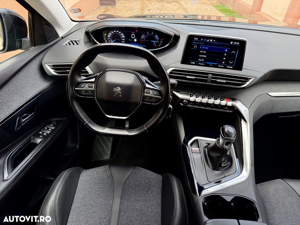 Peugeot 3008 - 12