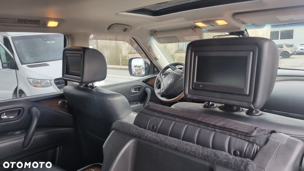 Infiniti QX80 - 28
