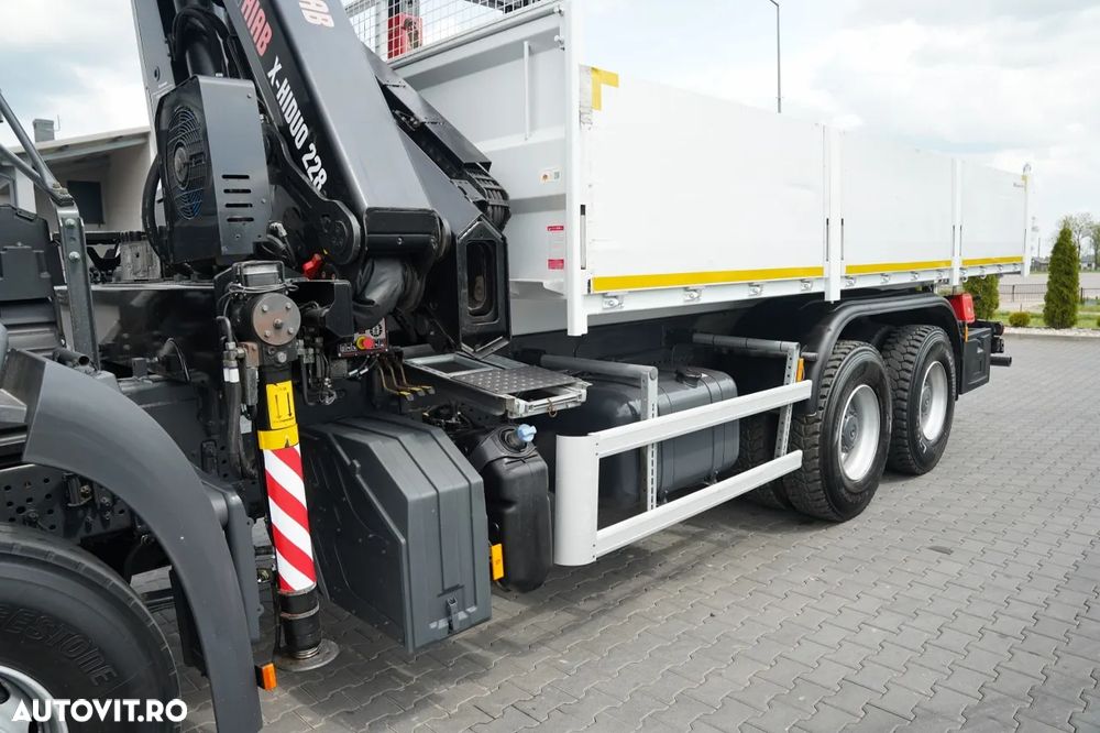 Mercedes-Benz AROCS 2636 / 6X4 / BASCULATOR / + HIAB X-HIDUO 228 E-3 HDS / TELECOMANDĂ / FURCĂ PENTRU PALEȚI / EURO 6 - 15