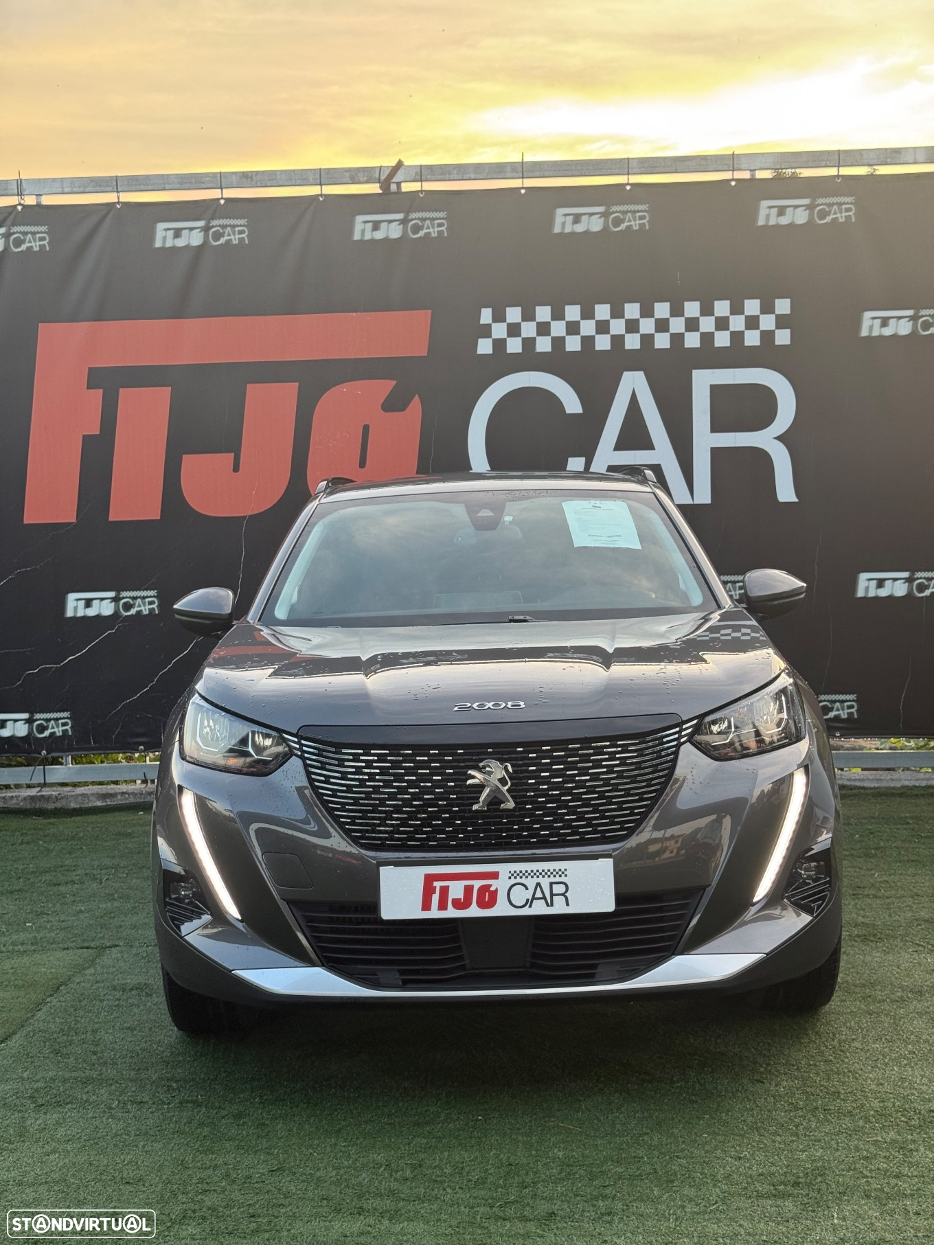Peugeot 2008 1.2 PureTech Allure - 2