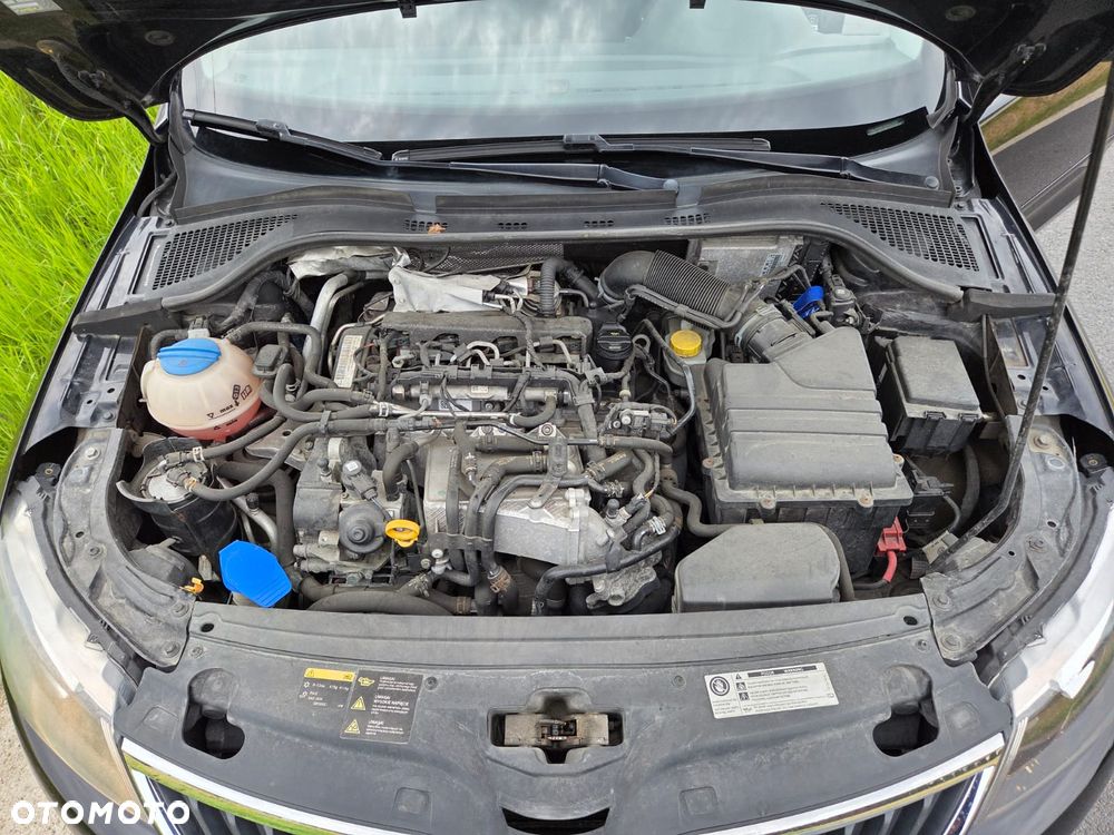 Skoda RAPID 1.6 TDI DPF Style - 14