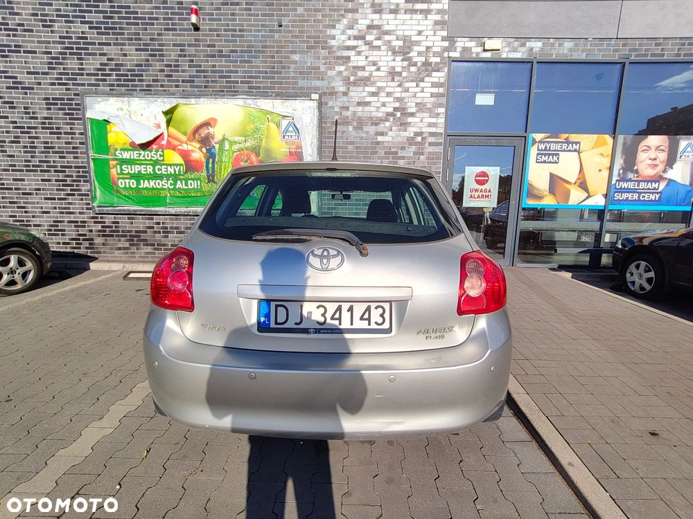 Toyota Auris 1.4 D-4D Luna - 6