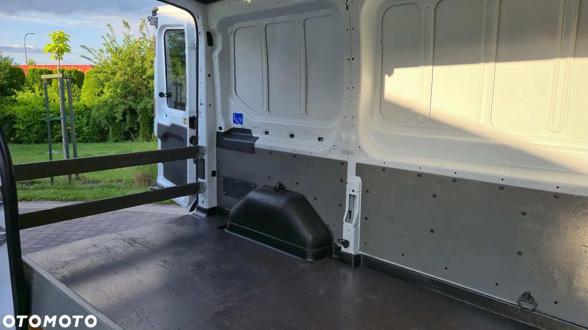 Ford Transit - 9