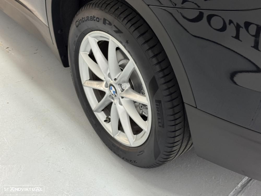 BMW X1 16 d sDrive Advantage - 24