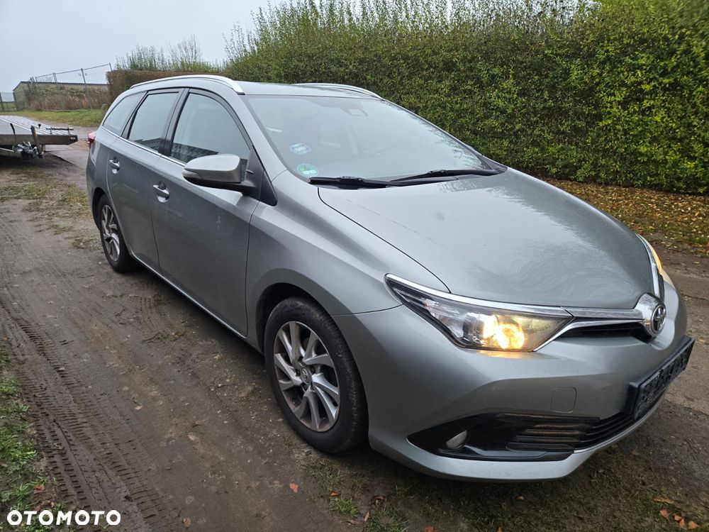 Toyota Auris 1.2 T Premium - 2