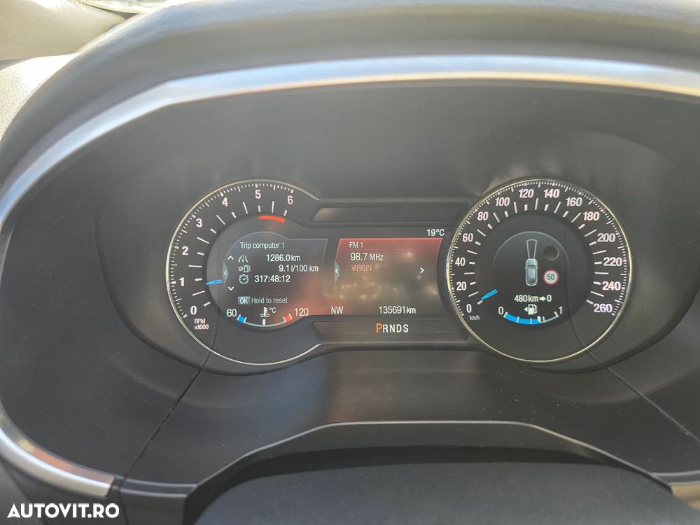 Ford Edge 2.0 TDCi Powershift Titanium - 13