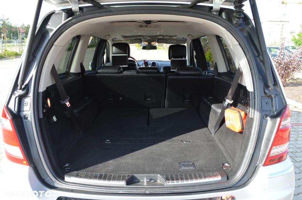 Mercedes-Benz GL 500 4Matic 7G-TRONIC - 17