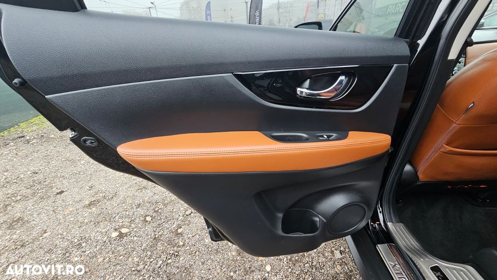 Nissan X-Trail 2.0 dCi ALL-MODE 4x4i Xtronic Tekna - 19