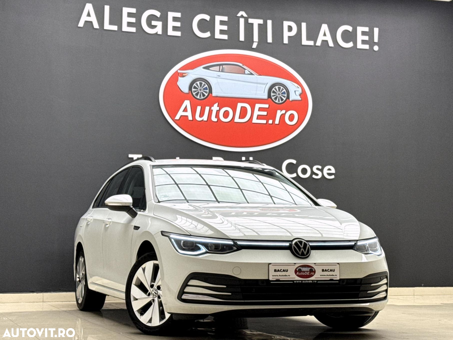 Volkswagen Golf - 2