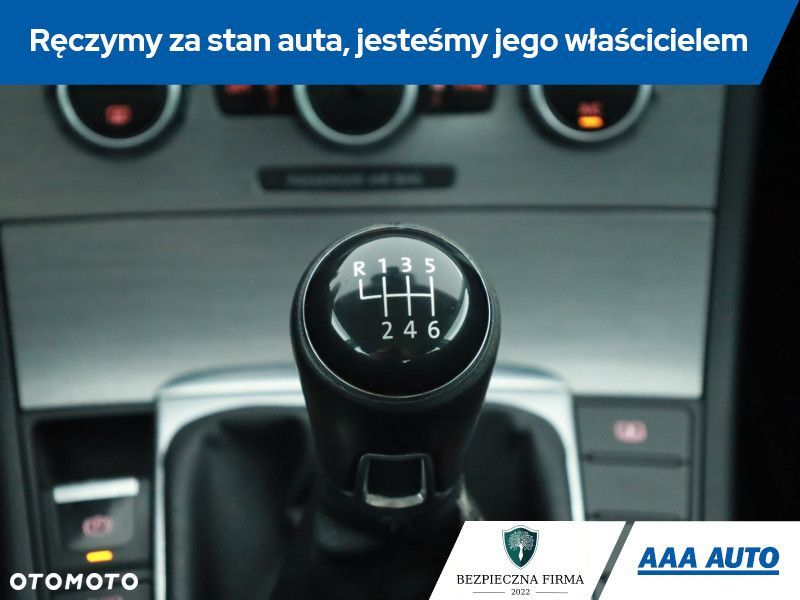 Volkswagen Passat - 17