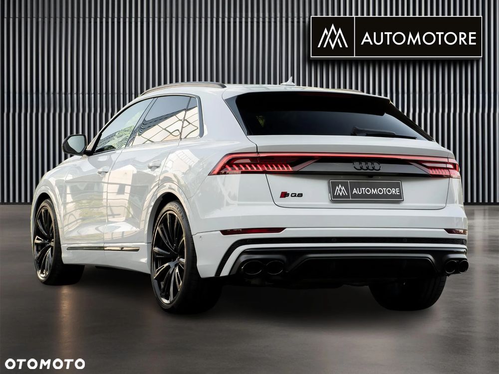 Audi SQ8 - 9