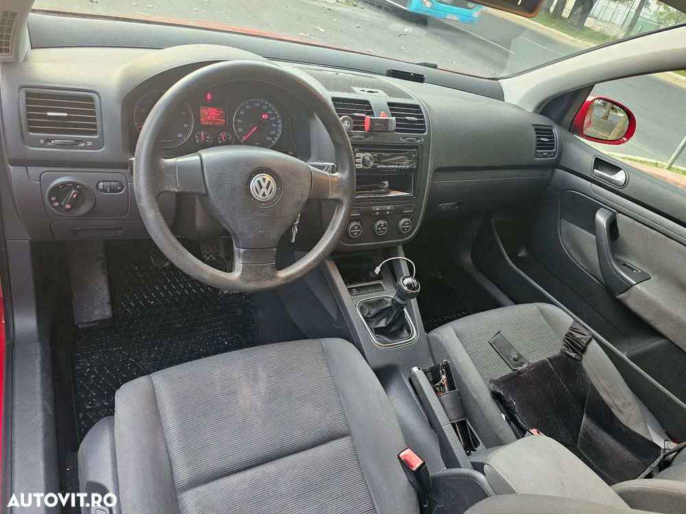 Volkswagen Golf - 3