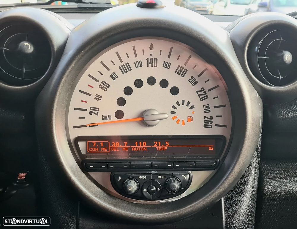 MINI Countryman Cooper D Aut. - 23
