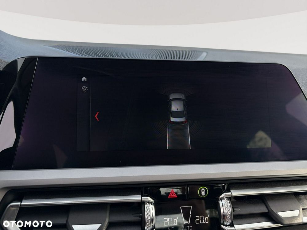 BMW Seria 3 318i - 20