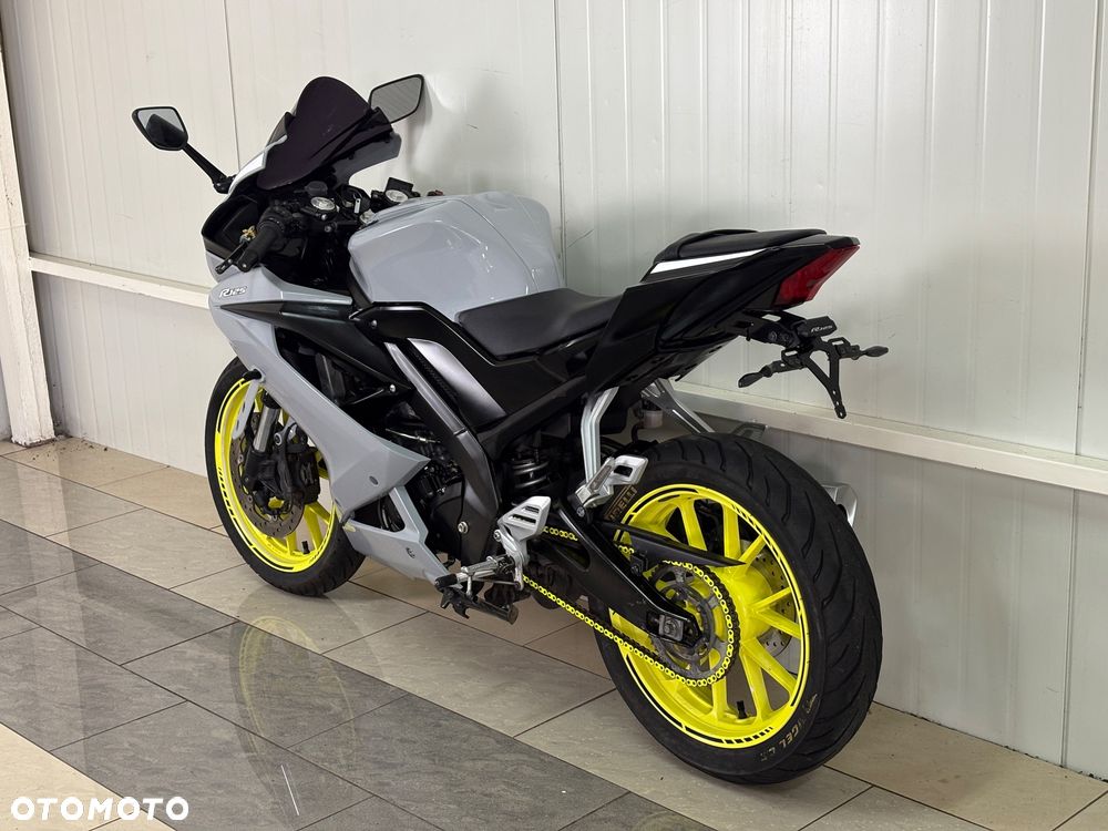 Yamaha YZF - 7