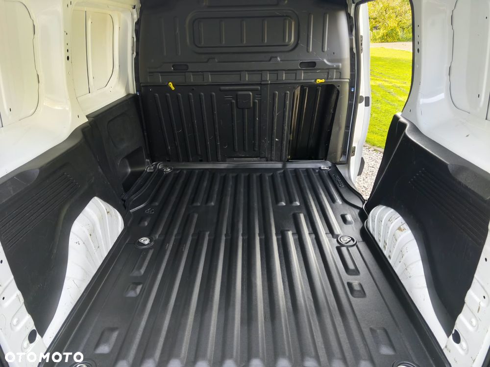 Toyota Proace City - 9