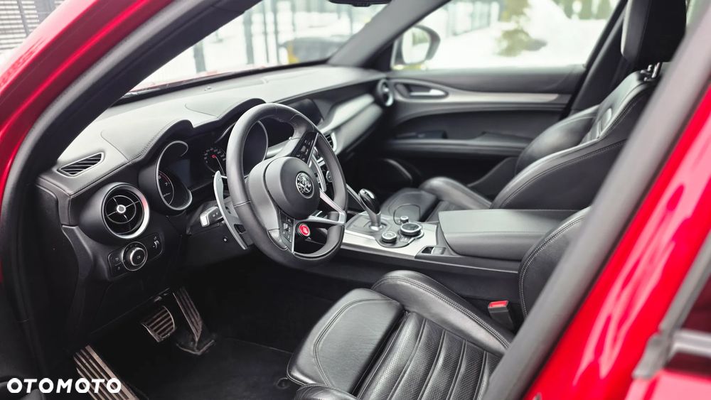 Alfa Romeo Stelvio 2.0 Turbo B-Tech Edition Q4 - 9
