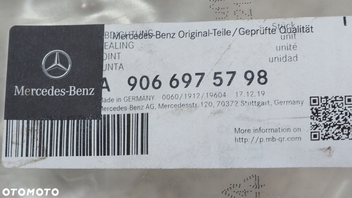 Mercedes Sprinter W906 uszczelka drzwi przesuwnych A9066975798 - 4