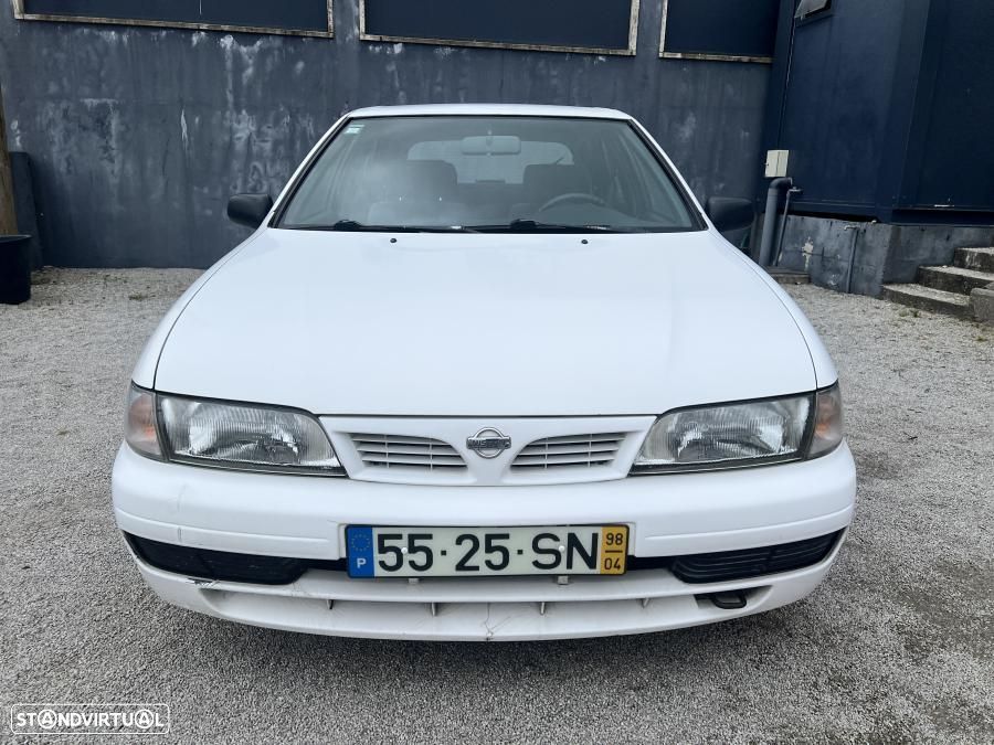 Nissan Almera - 8