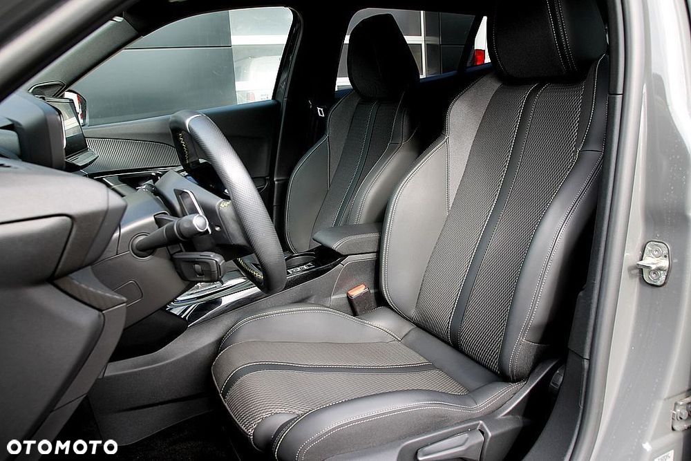 Peugeot 2008 1.2 PureTech GT S&S EAT8 - 22