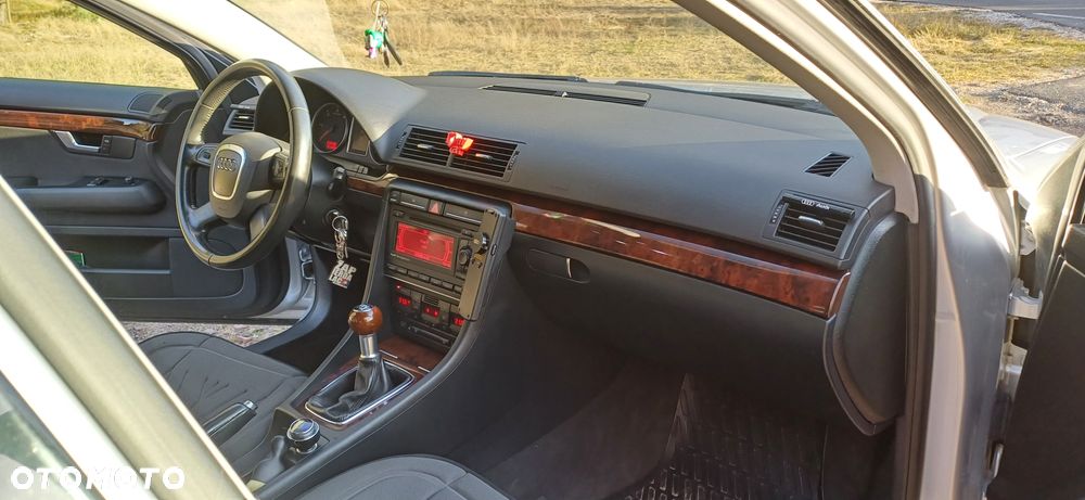 Audi A4 Avant 2.0 TDI - 13