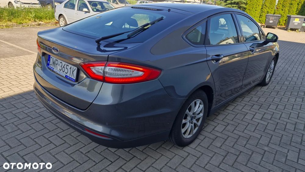 Ford Mondeo 2.0 TDCi Ambiente - 3