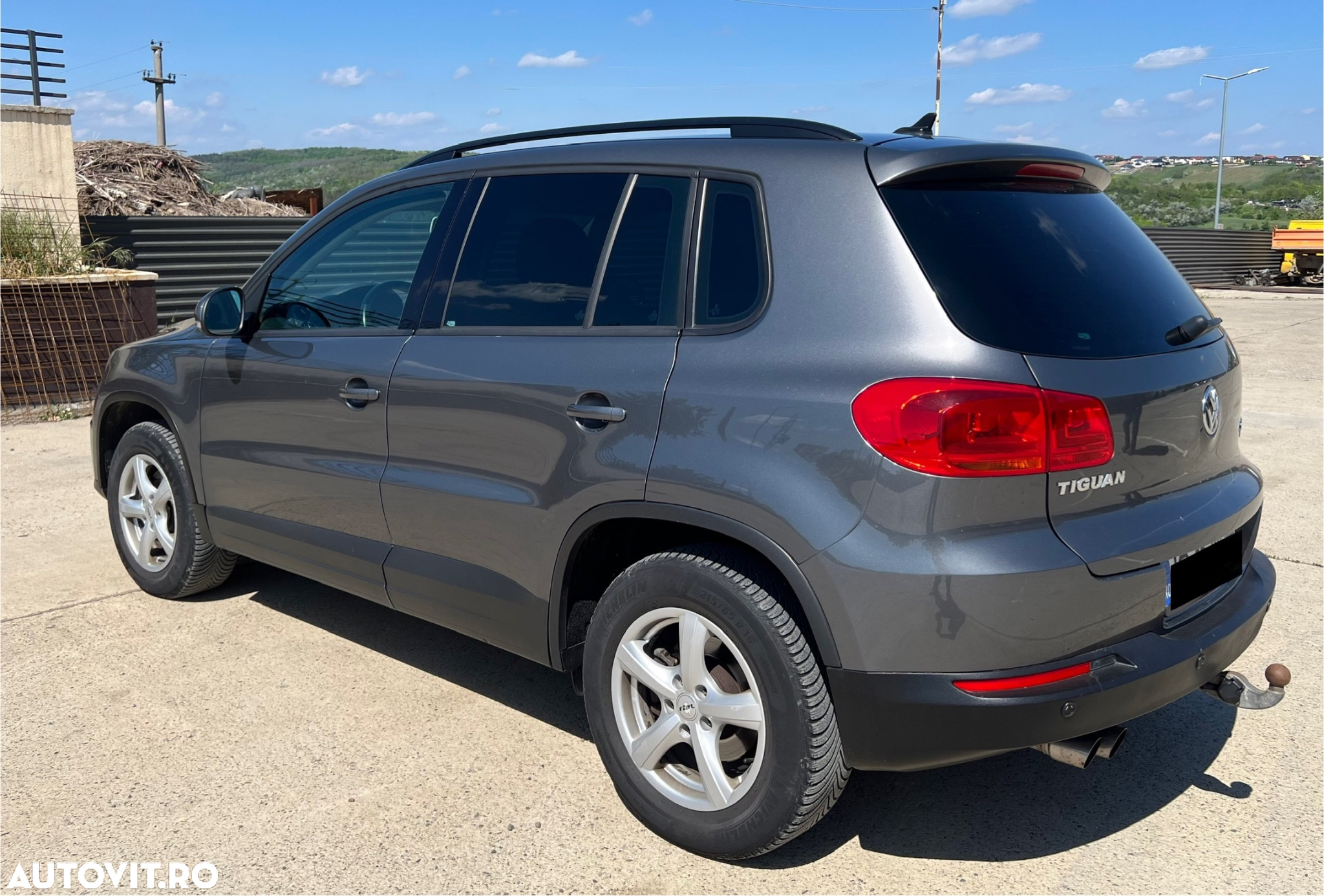 Volkswagen Tiguan 2.0 TDI 4Motion DSG Sport & Style - 29