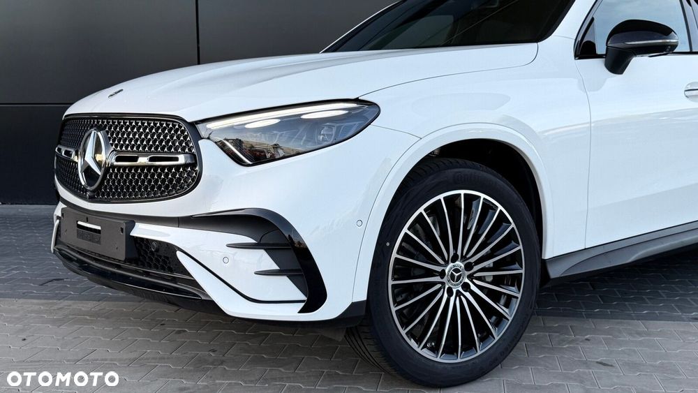 Mercedes-Benz GLC - 12