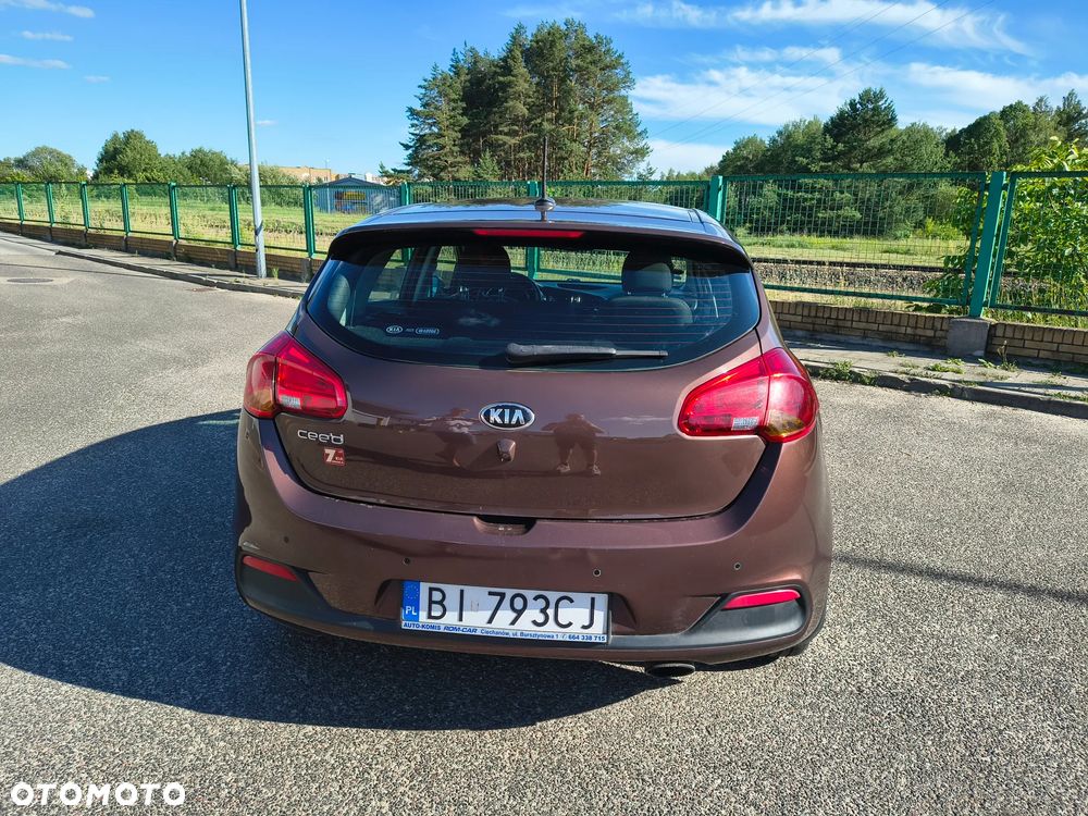 Kia Ceed 1.6 GDI L - 14