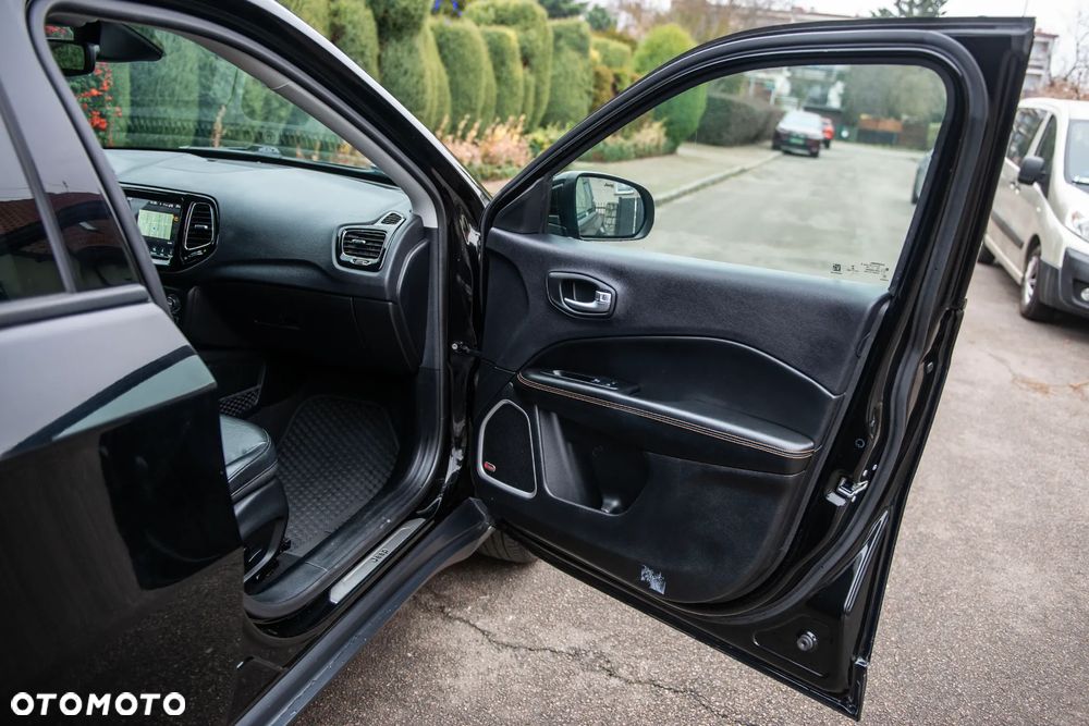 Jeep Compass 1.4 TMair Limited 4WD S&S - 26