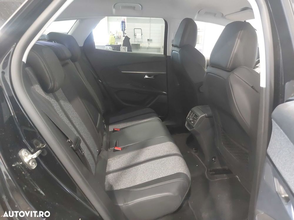 Peugeot 3008 PureTech 130 Stop & Start GPF Active Business-Paket - 18