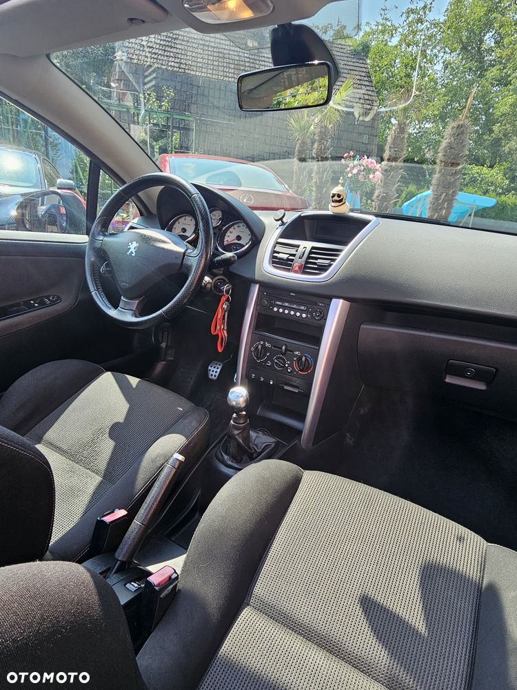 Peugeot 207 CC - 15