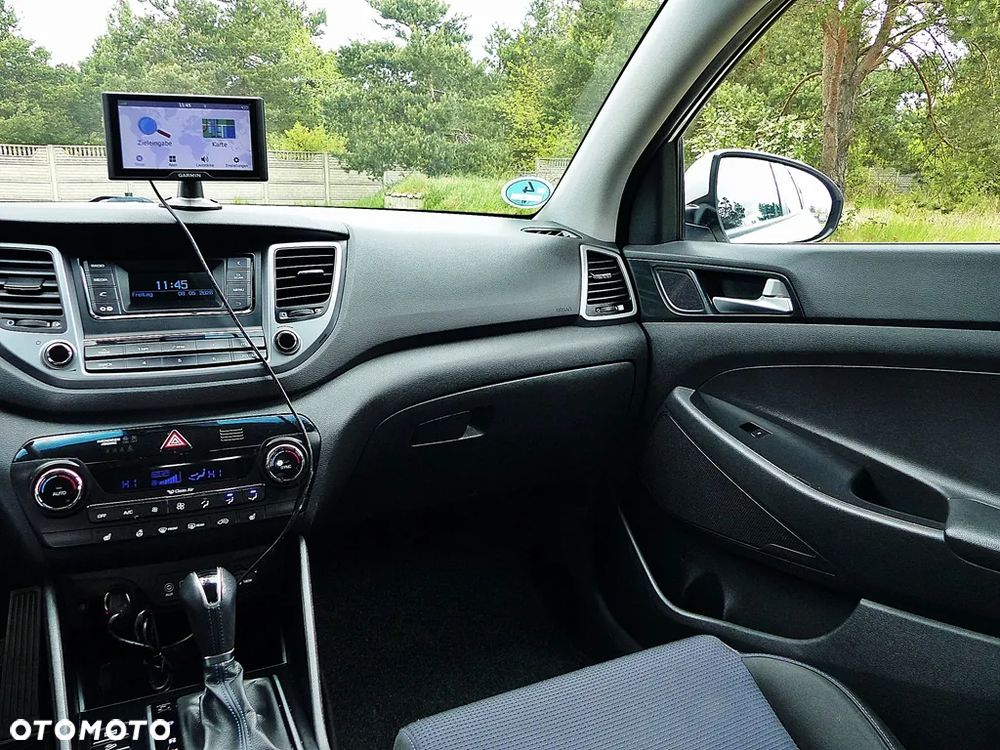 Hyundai Tucson 2.0 CRDi 4WD Automatik Advantage - 37