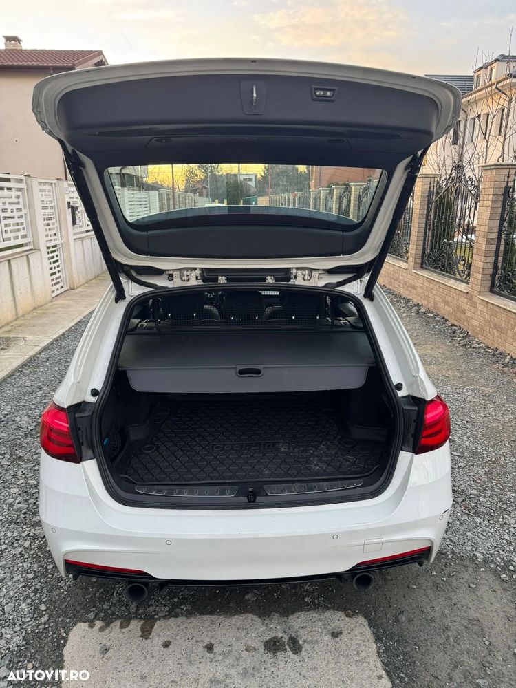 BMW 3 Series 2019 — imagine 7