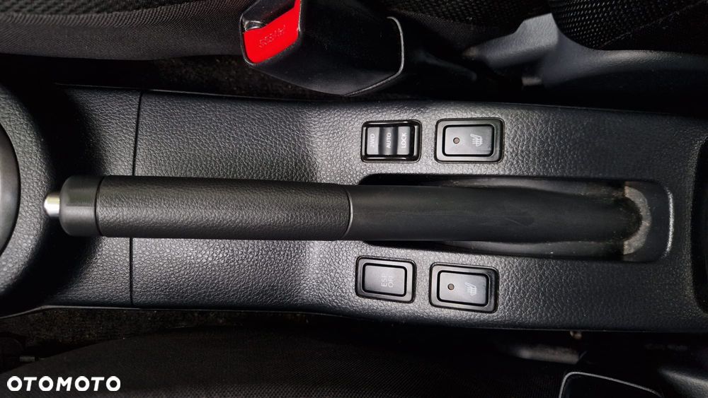 Suzuki SX4 1.6 Premium - 11
