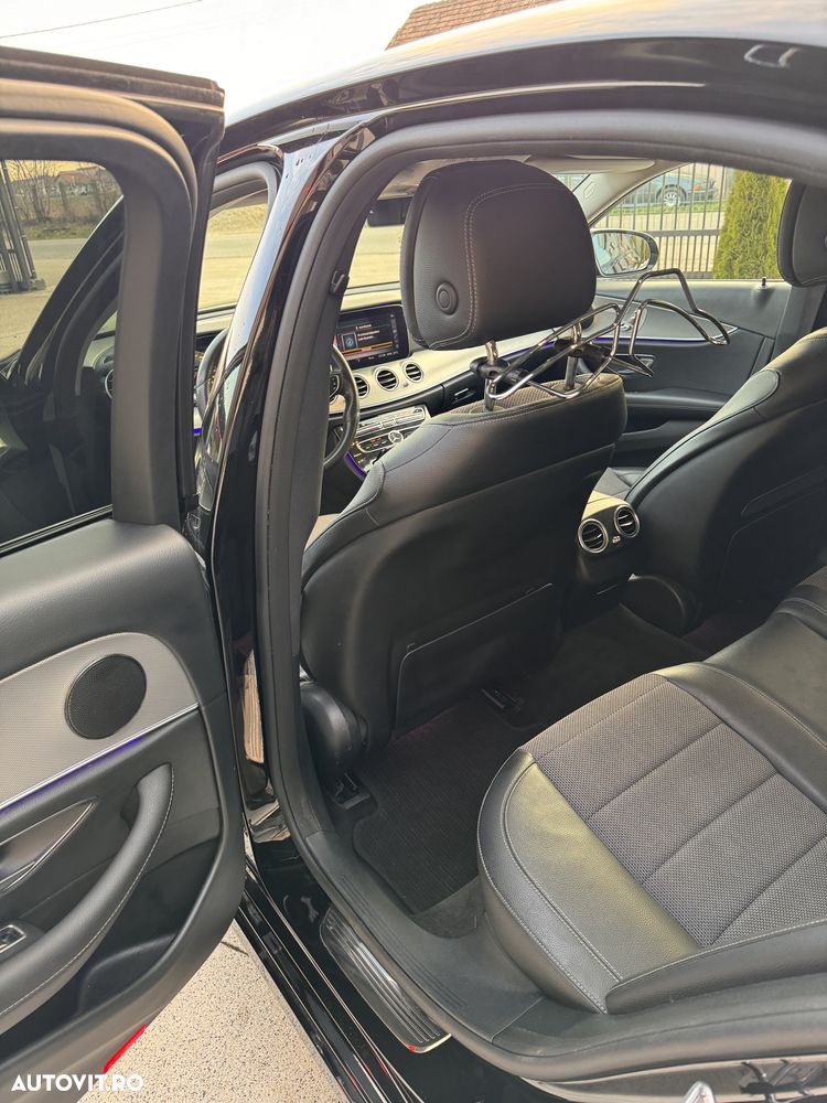 Mercedes-Benz E 220 d Aut. - 11