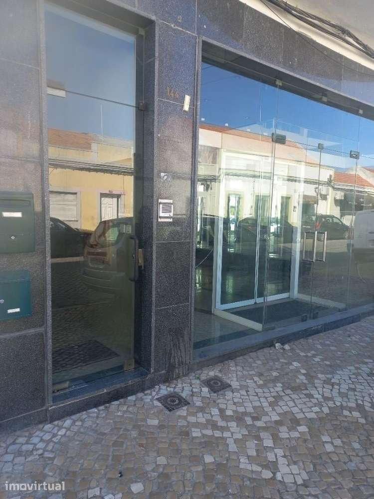 Imóvel Comercial 130 m2 para Arrendar em Montijo - Grande imagem: 5/5