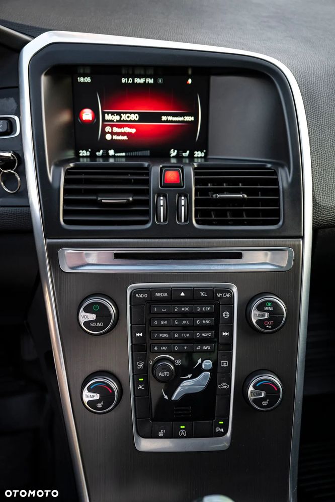 Volvo XC 60 D4 Kinetic - 17