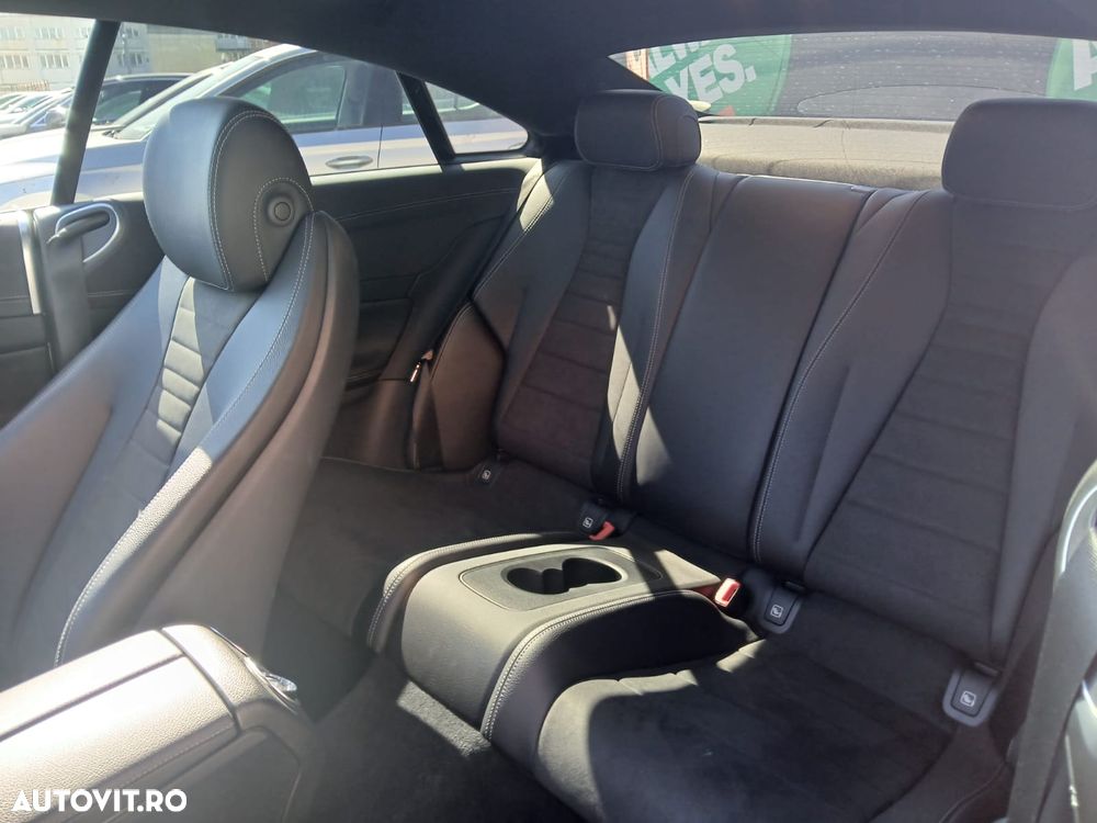 Mercedes-Benz E 200 4MATIC MHEV Aut. - 4