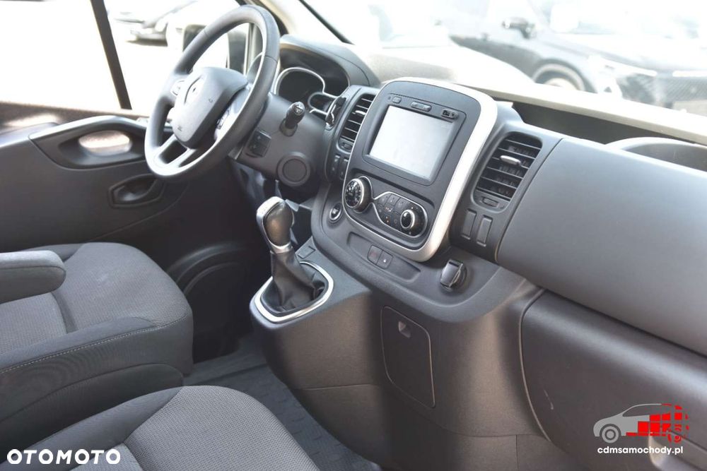Renault Trafic - 22