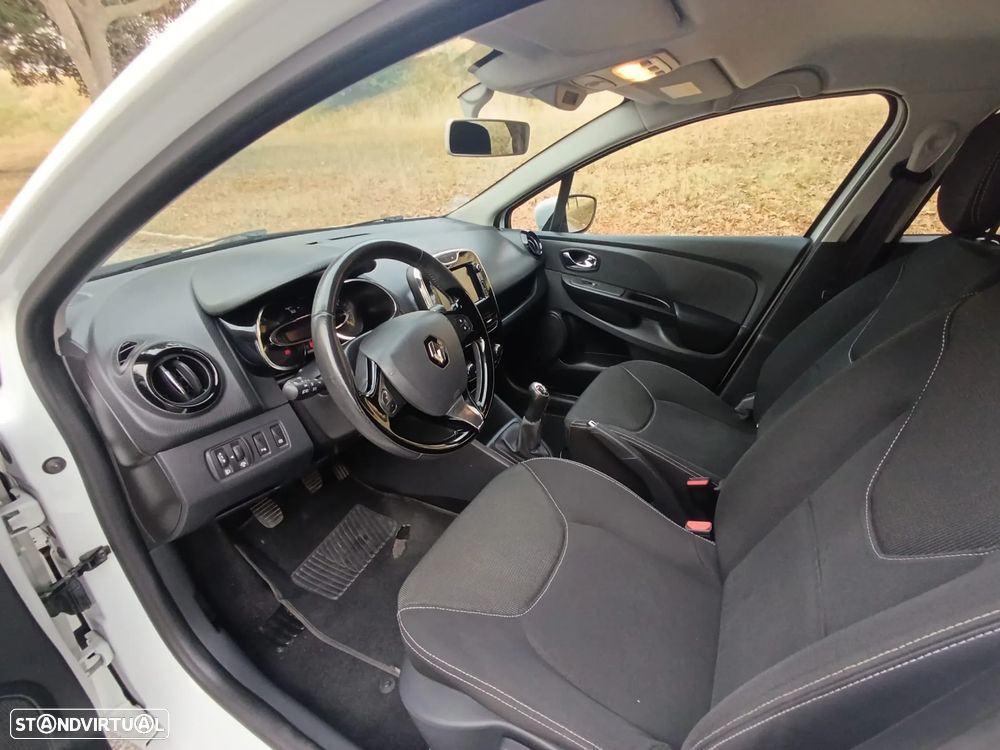 Renault Clio Sport Tourer 1.5 dCi Dynamique S - 14