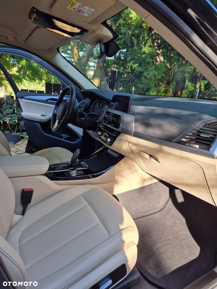 BMW X3 xDrive20d - 8