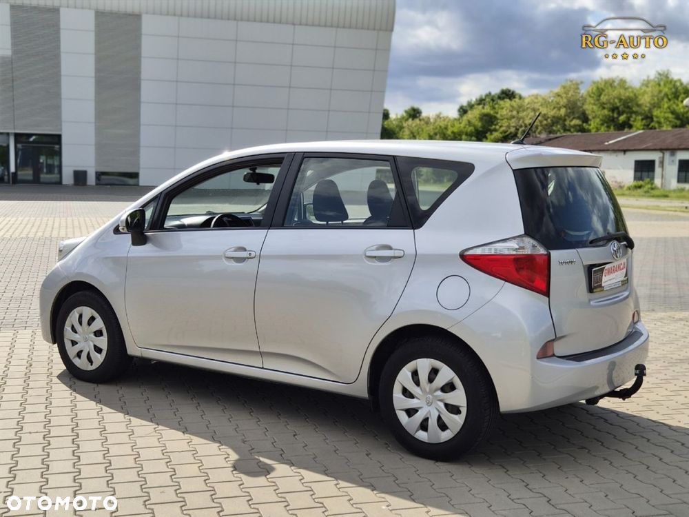 Toyota Verso S - 10