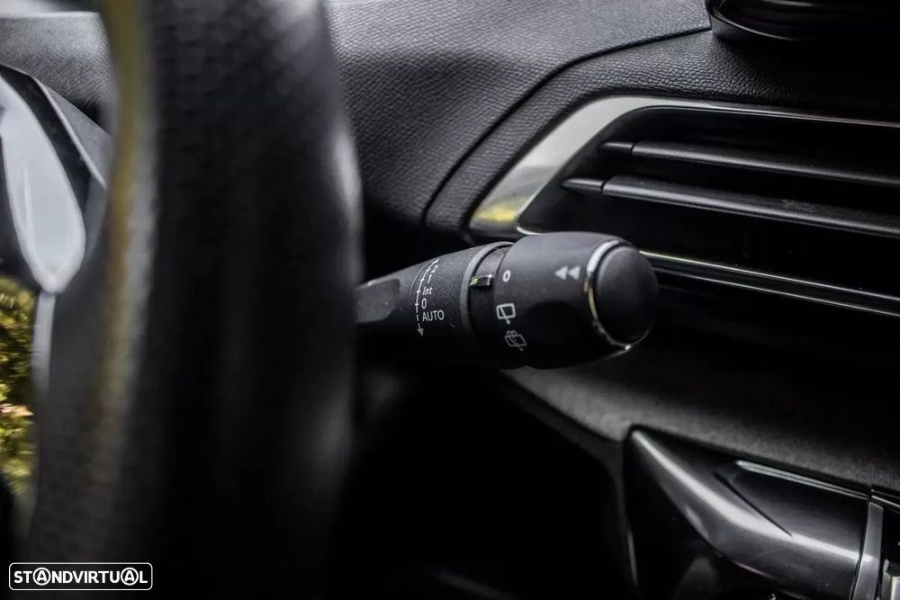 Peugeot 5008 1.5 BlueHDi GT Line EAT8 - 17