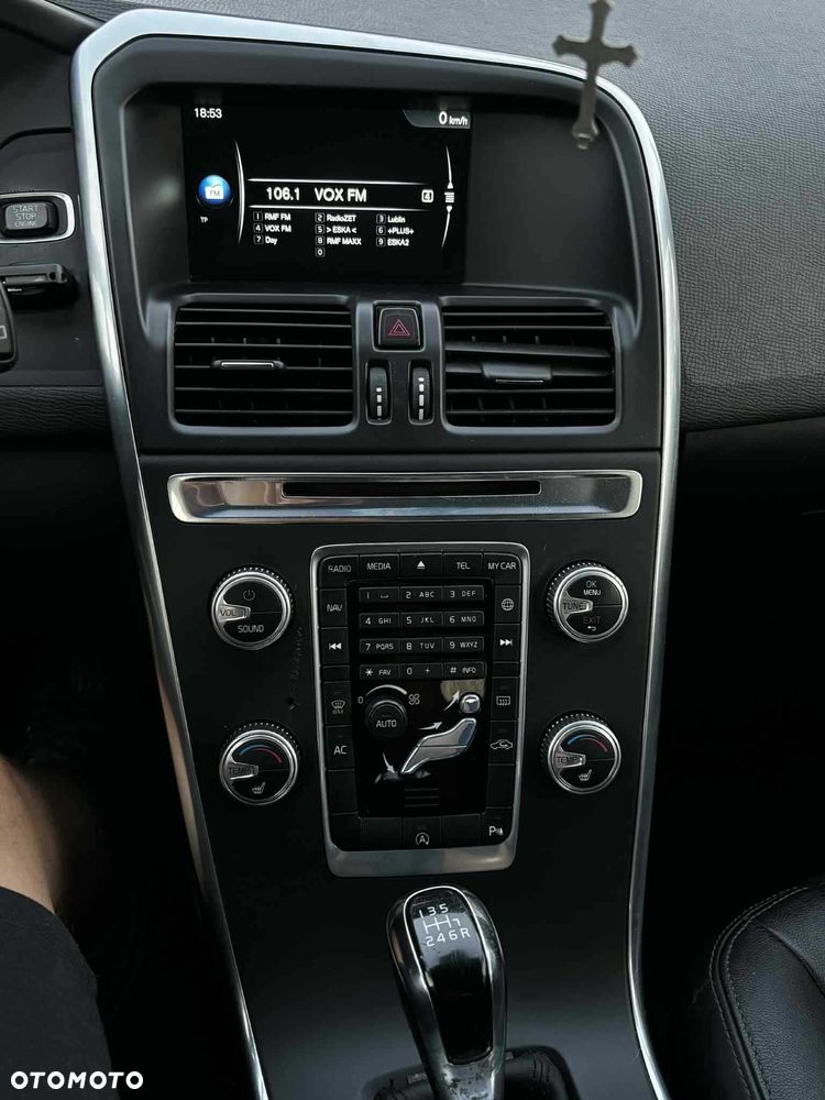 Volvo XC 60 - 4