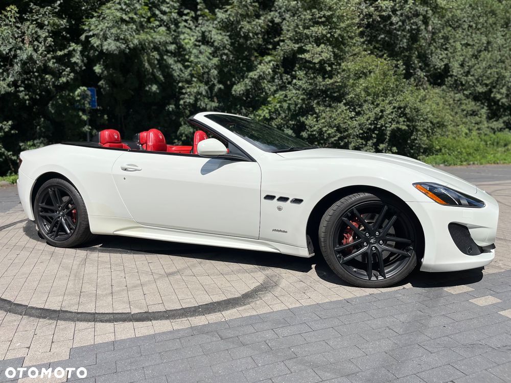 Maserati GranCabrio Sport - 15