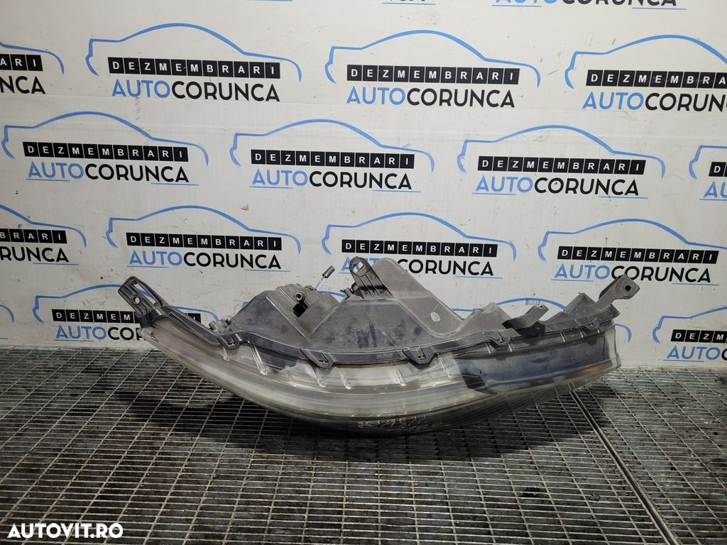 Far Dreapta Nissan Qashqai J11 2013 - 2017 SUV 4 Usi (1182) Cu lupă - 2