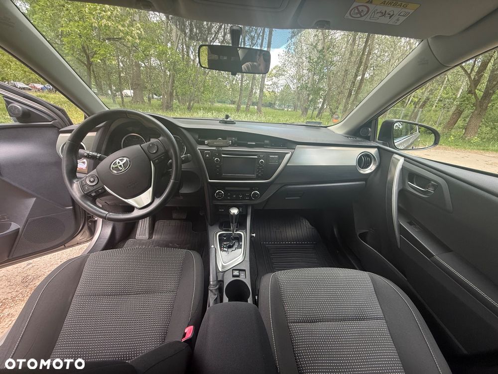 Toyota Auris 1.6 Premium Comfort MS - 16