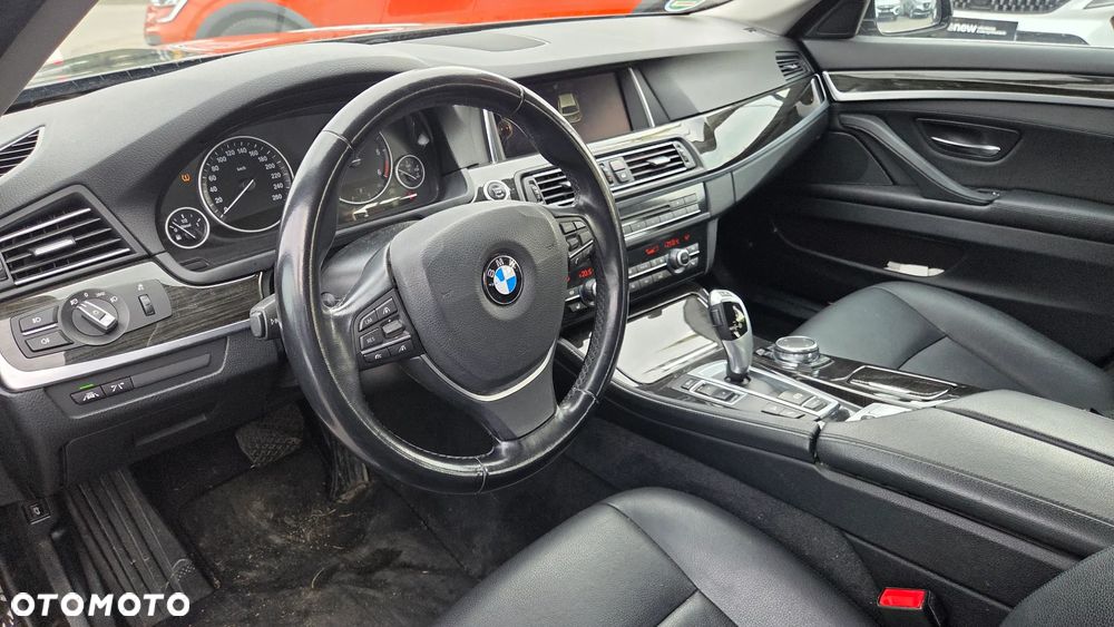 BMW Seria 5 520d xDrive Luxury Line - 16